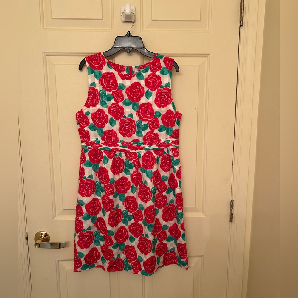 Vineyard Vines limited edition run for roses girls dress size 16 (12-14 years)